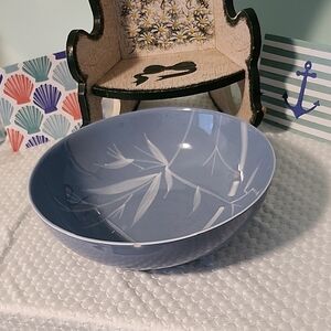 Winfield Hand Crafted Serving Bowl True Porcelain 8"